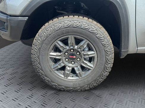 New 2026 GMC Sierra 1500 AT4X w/ LPO, Black Badging Package AWD/4WD image 28