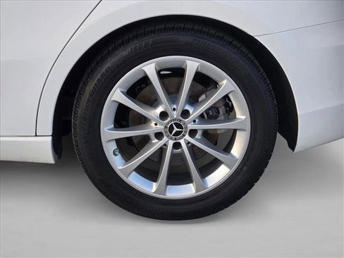 Used 2021 Mercedes-Benz A 220 image 24