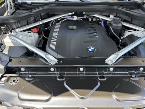 New 2026 BMW X5 xDrive40i w/ M Sport Package AWD/4WD image 36