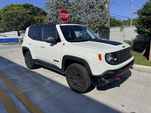 Used 2018 Jeep Renegade Trailhawk w/ Safety & Security Group image 3