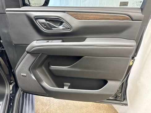 Certified 2024 Chevrolet Tahoe High Country AWD/4WD image 32