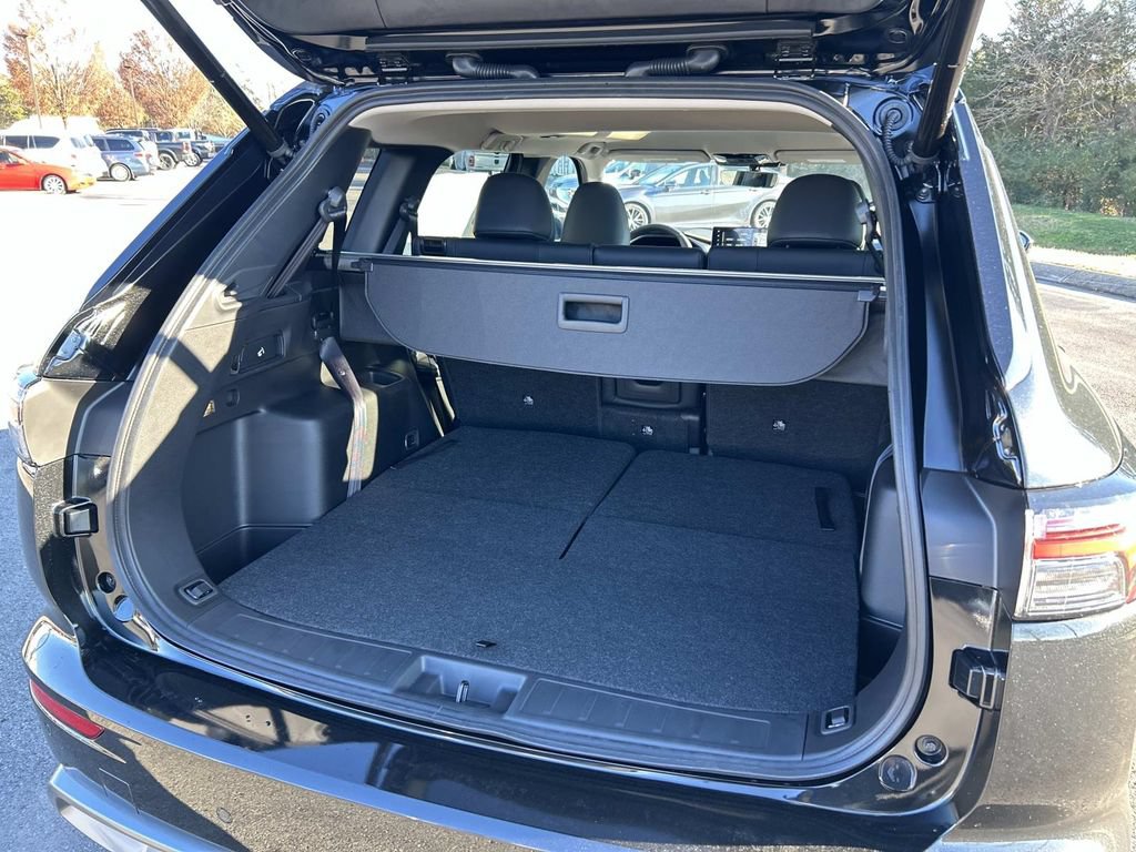 Used 2025 Mitsubishi Outlander SEL FWD image 11
