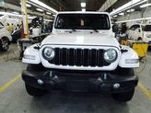 Used 2024 Jeep Wrangler Unlimited w/ Convenience Group image 3