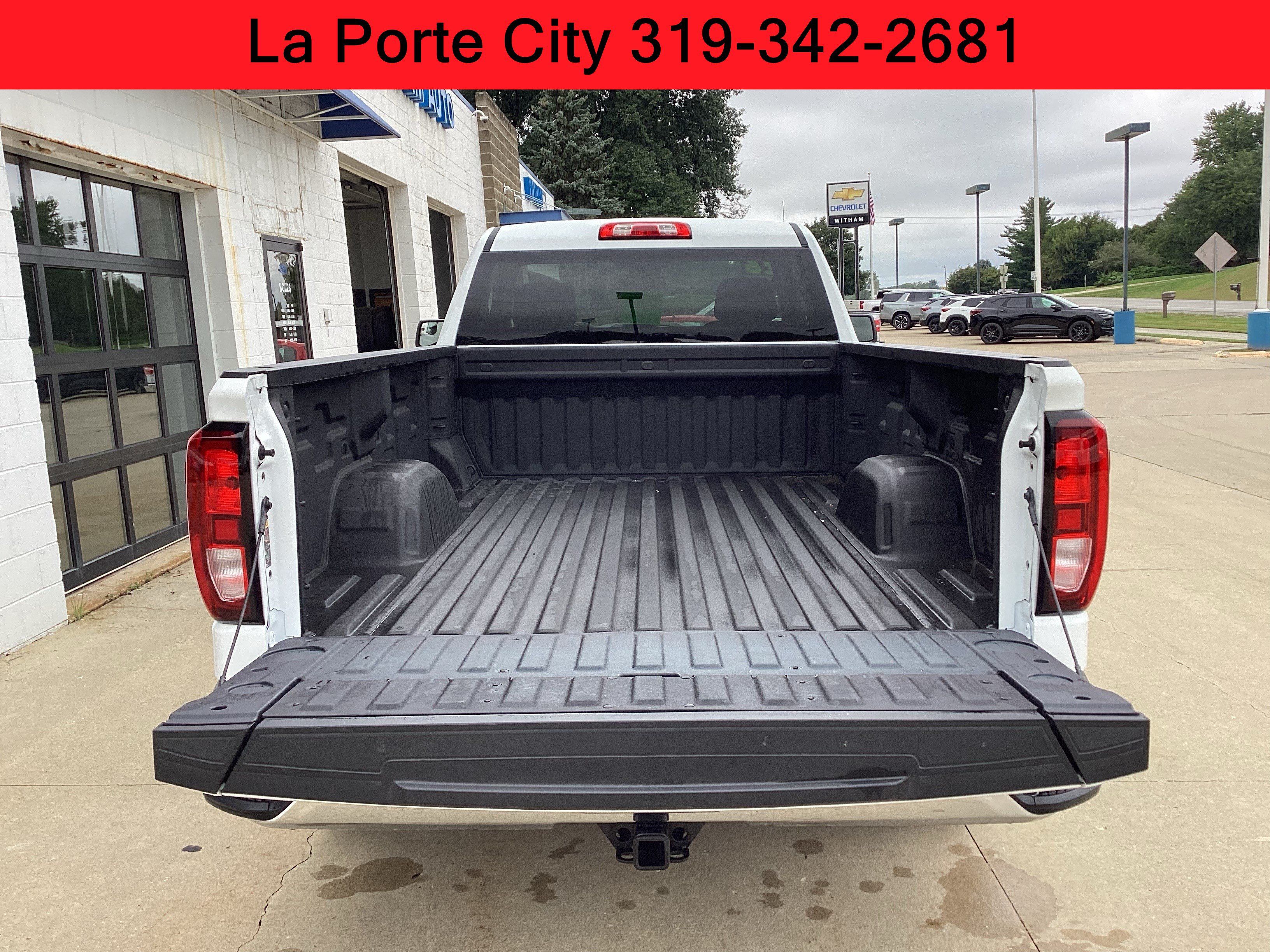 Used 2026 GMC Sierra 1500 Pro w/ Pro Value Package AWD/4WD image 8