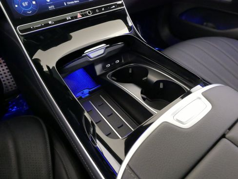 Used 2022 Mercedes-Benz S 500 4MATIC w/ AMG Line Package image 55