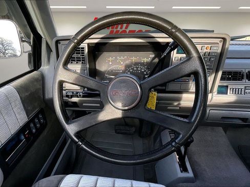 Used 1992 GMC Sierra 1500 4x4 Regular Cab image 9