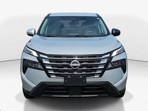 Used 2024 Nissan Rogue S FWD image 12
