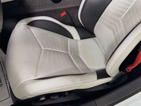 Used 2023 Chevrolet Corvette Stingray Premium Cpe w/ Z51 Performance Package RWD image 20