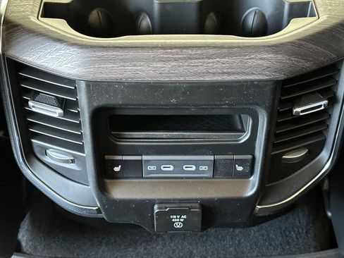New 2026 RAM 1500 Laramie w/ Sport Appearance Package AWD/4WD image 15