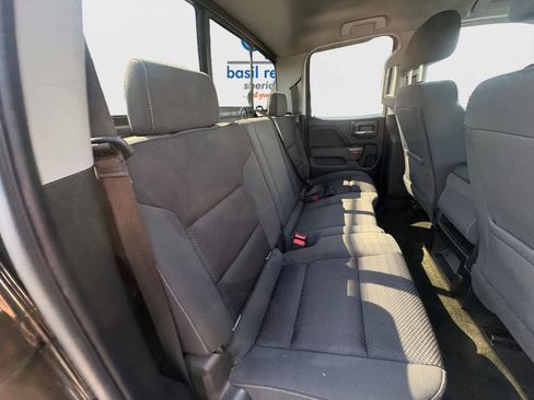 Used 2018 GMC Sierra 1500 SLE w/ Black Pack AWD/4WD image 21
