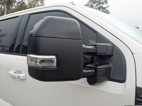 New 2026 Ford F250 Lariat w/ Black Appearance Package AWD/4WD image 12