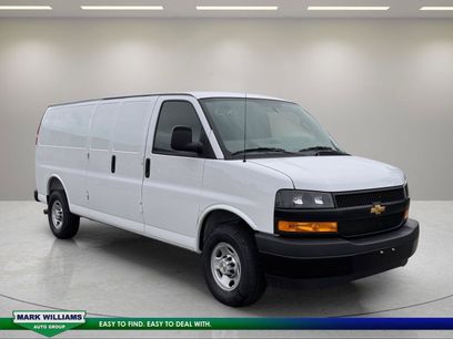 New 2026 Chevrolet Express 2500 Extended w/ Driver Convenience Package