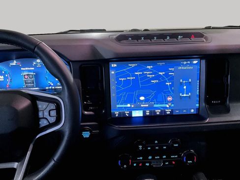 Used 2025 Ford Bronco Badlands AWD/4WD image 6