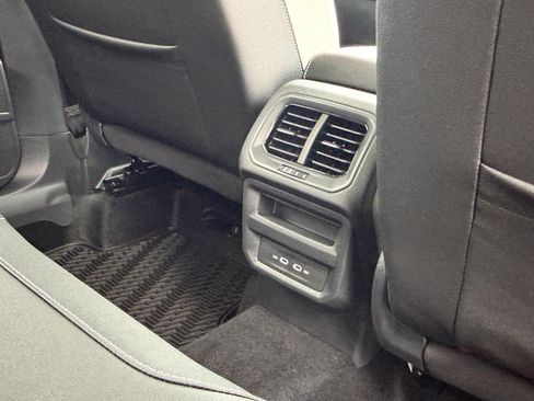 New 2026 Volkswagen Taos SE AWD/4WD image 29