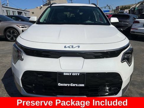 Used 2025 Kia Niro Wave w/ Wave Preserve Package FWD image 2
