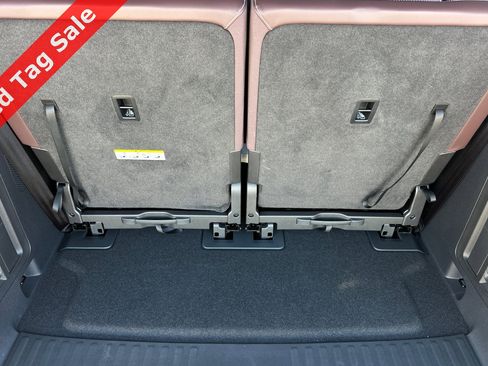 New 2025 Volkswagen ID. Buzz Pro S image 14