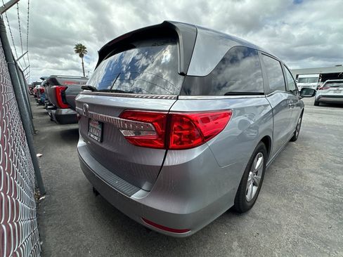 Used 2018 Honda Odyssey EX image 6