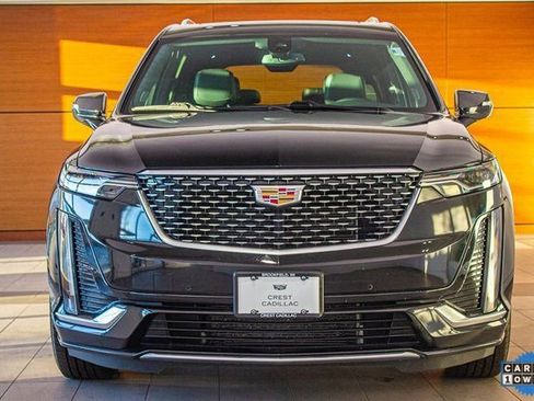 Certified 2025 Cadillac XT6 Premium Luxury image 2