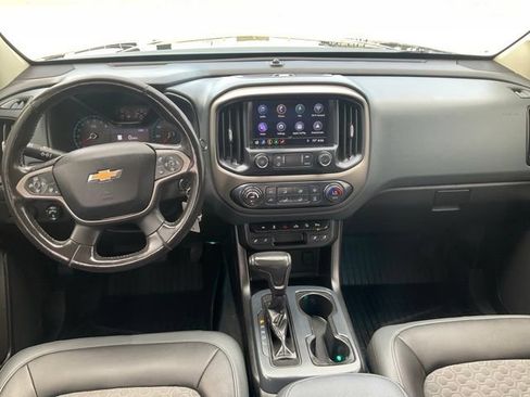 Used 2020 Chevrolet Colorado Z71 AWD/4WD image 3