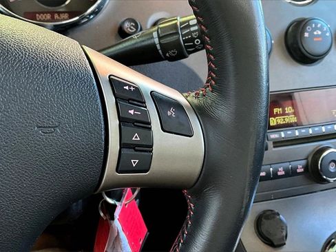 Used 2008 Pontiac Solstice GXP w/ Premium Package image 11