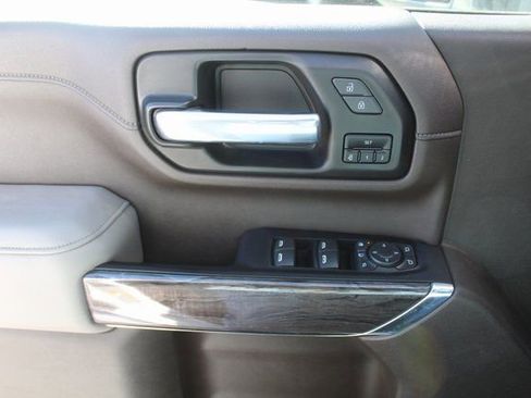 Used 2022 Chevrolet Silverado 2500 LTZ w/ LTZ Premium Package image 41