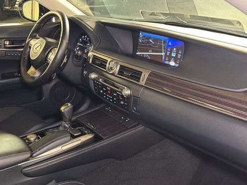 Used 2018 Lexus GS 350 AWD w/ Premium Package image 10