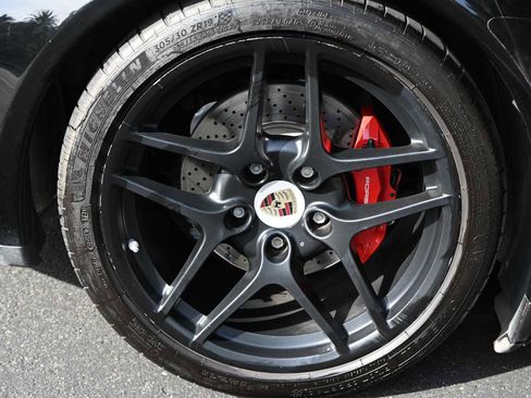 Used 2012 Porsche 911 Carrera 4S AWD/4WD image 10