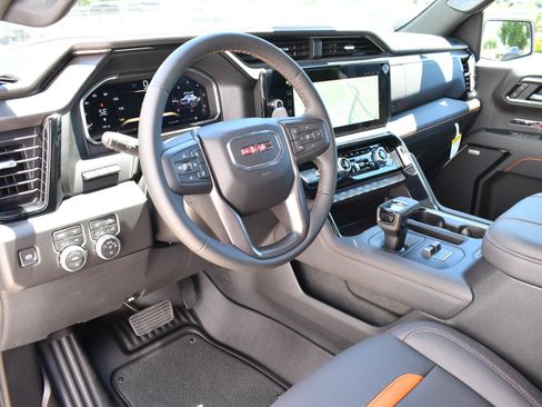 New 2026 GMC Sierra 1500 AT4 w/ AT4 Premium Package AWD/4WD image 16