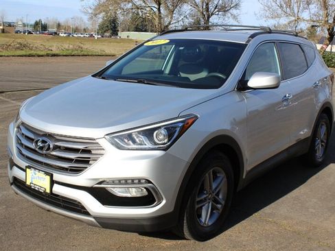 Used 2017 Hyundai Santa Fe Sport image 2
