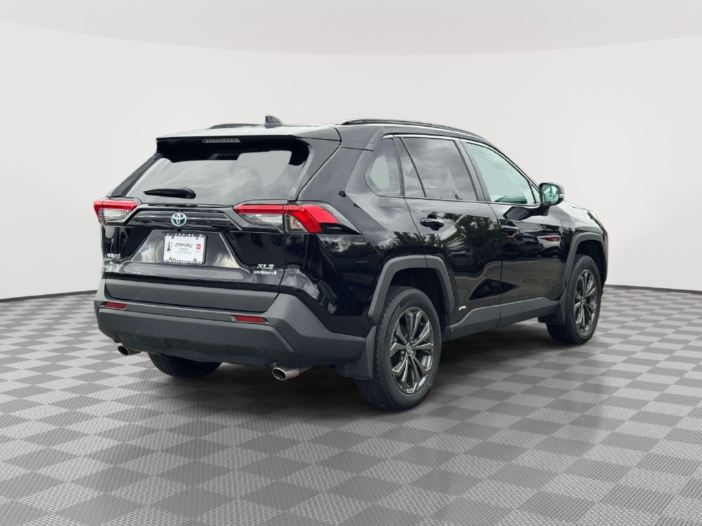 Used 2024 Toyota RAV4 XLE Premium w/ Weather Package AWD/4WD image 7