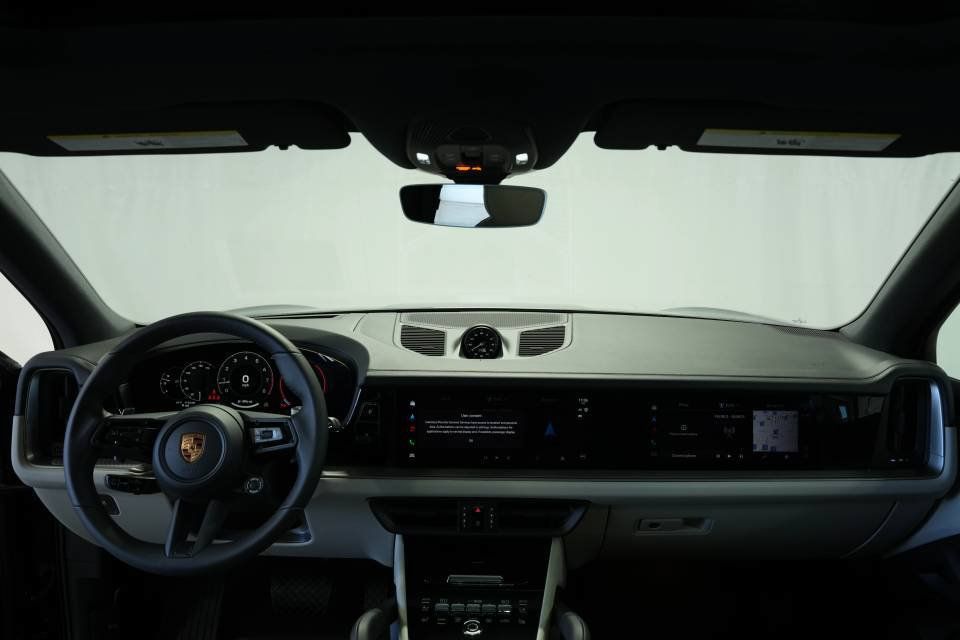 Certified 2026 Porsche Cayenne AWD/4WD image 16