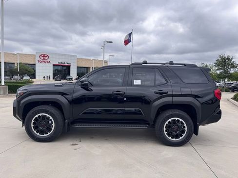 New 2026 Toyota 4Runner TRD Off-Road Premium AWD/4WD image 7