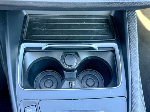 Used 2018 BMW M2 image 11