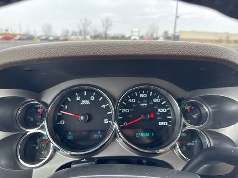 Used 2014 Chevrolet Silverado 2500 LT w/ Interior Plus Package image 11