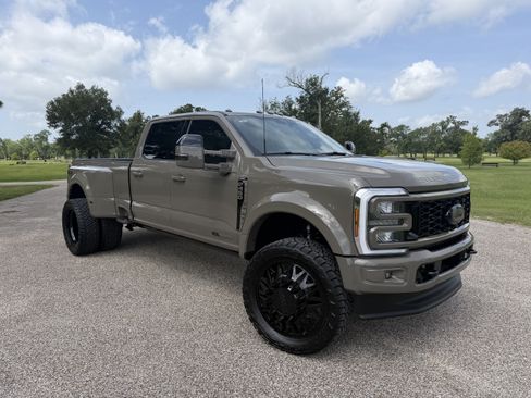 Used 2026 Ford F450 Lariat AWD/4WD image 7