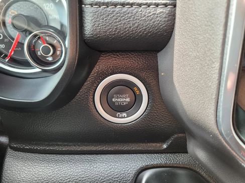 Used 2023 RAM 1500 Laramie AWD/4WD image 27