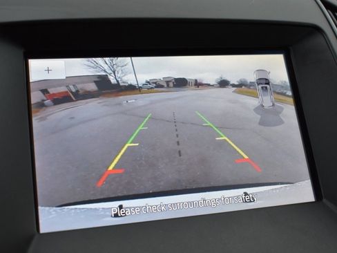 Certified 2020 Ford Edge SE image 12