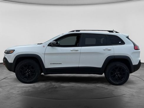 Used 2019 Jeep Cherokee Trailhawk AWD/4WD image 6