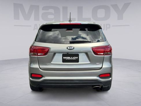 Used 2019 Kia Sorento AWD image 4