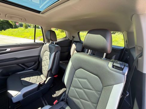 Used 2024 Volkswagen Atlas Peak Edition SEL AWD/4WD image 19