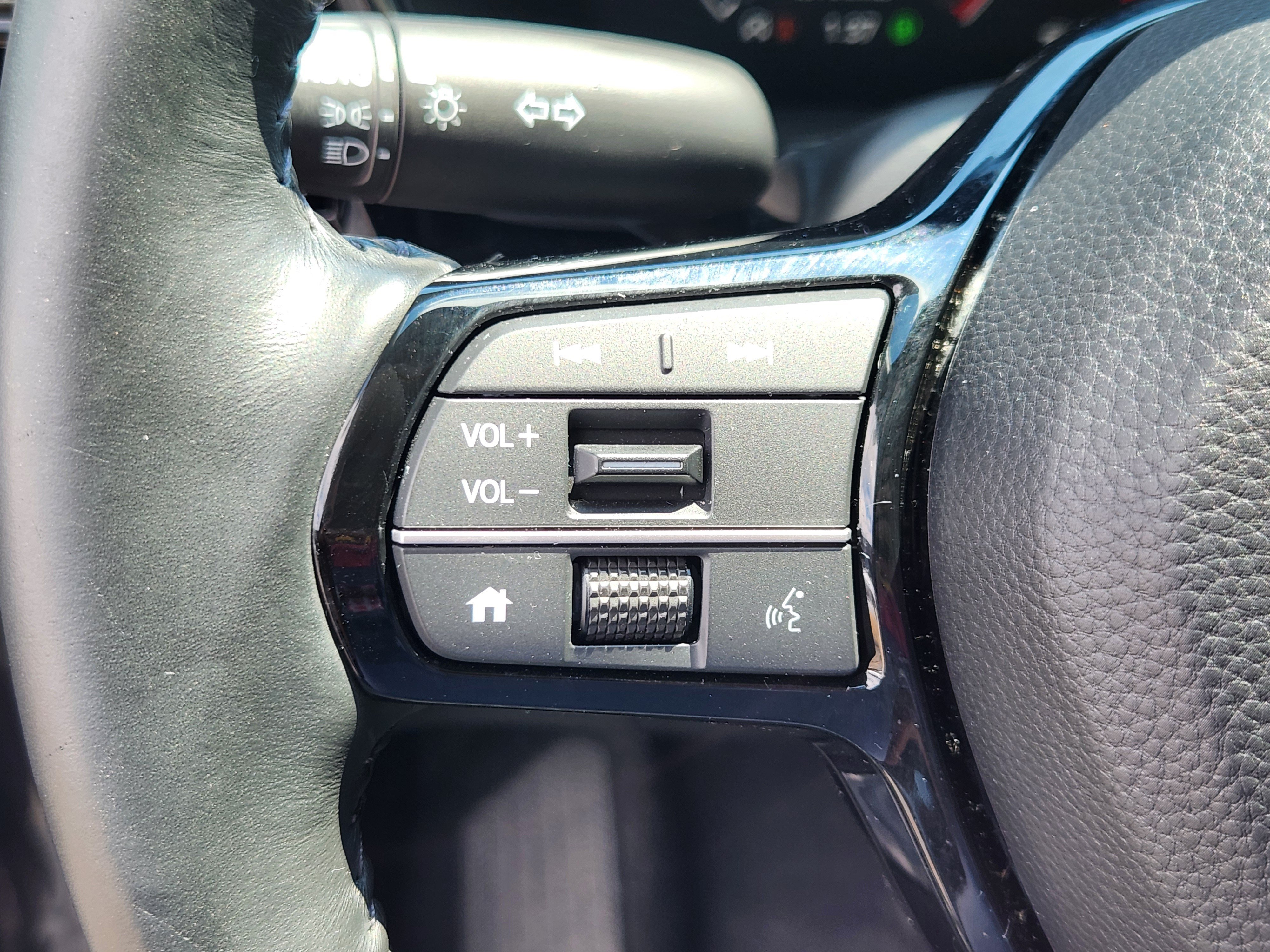 Used 2024 Honda CR-V EX-L image 23