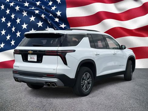 Used 2024 Chevrolet Traverse LT w/ LPO, Floor Liner Package image 8