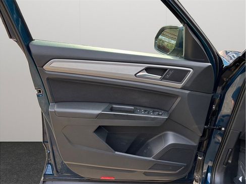 Used 2021 Volkswagen Atlas S image 17