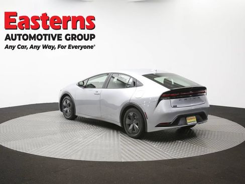 Used 2025 Toyota Prius LE FWD image 62