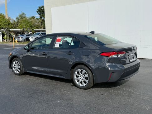 Used 2026 Toyota Corolla LE image 3