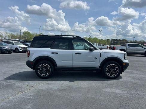 New 2026 Ford Bronco Sport Outer Banks w/ Outer Banks Tech Package+ AWD/4WD image 4