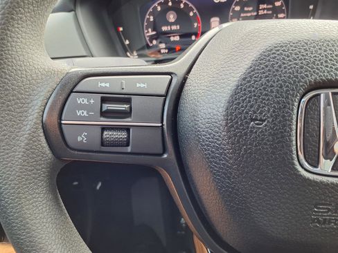 Certified 2026 Honda Accord LX image 14