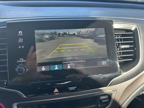 Used 2021 Honda Pilot Special Edition image 17