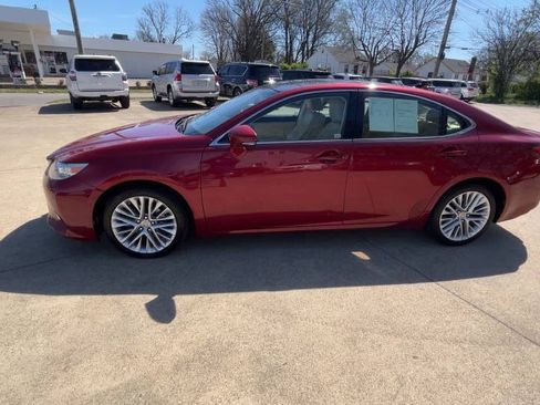 Used 2013 Lexus ES 350 FWD image 2