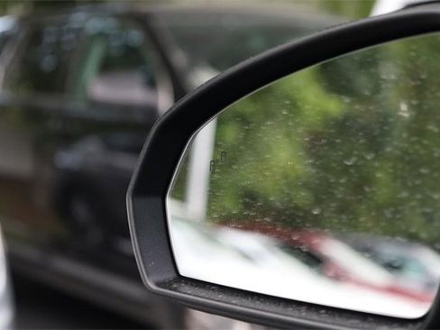 New 2025 Volkswagen Taos S image 19